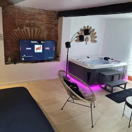 Διαμέρισμα Jacuzzi. Auterive (Haute-Garonne)